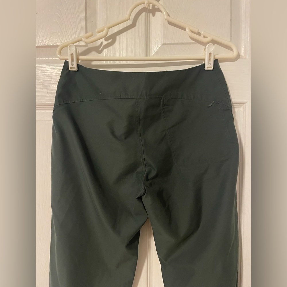 Patagonia army green capris - Picture 4 of 7